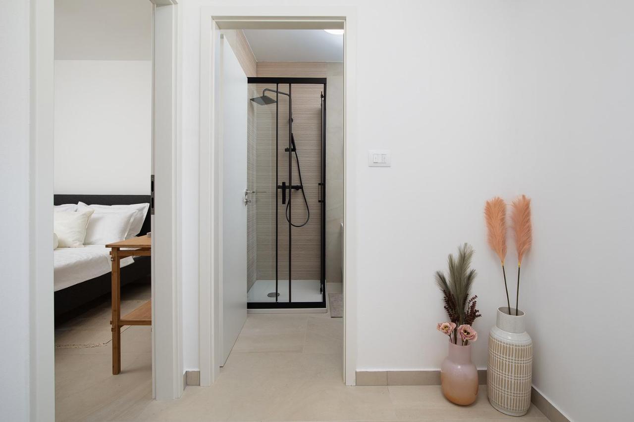 Apartments And Rooms Jakic Medulin Exterior photo